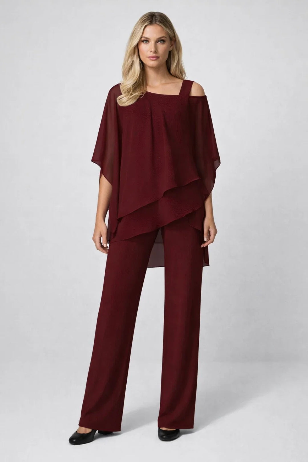 Zara Women's Elegant Set – Airy Layered Top with Chic Trousers 3