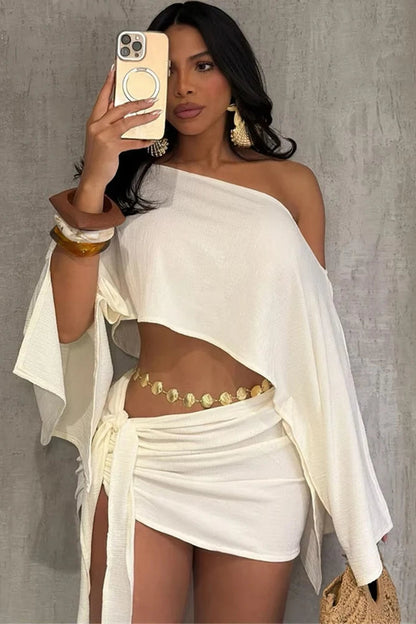 Set Women - Two-Piece Outfit with Crop Top and Ruched Skirt