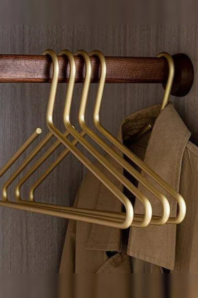 Non-Slip Clothes Hangers – set of five, slimline, matte finish