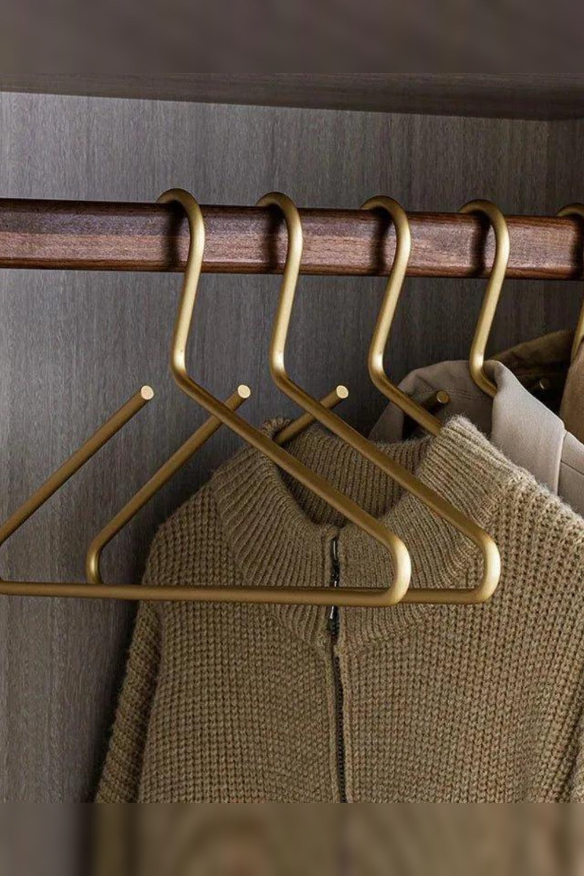 Non-Slip Clothes Hangers – set of five, slimline, matte finish