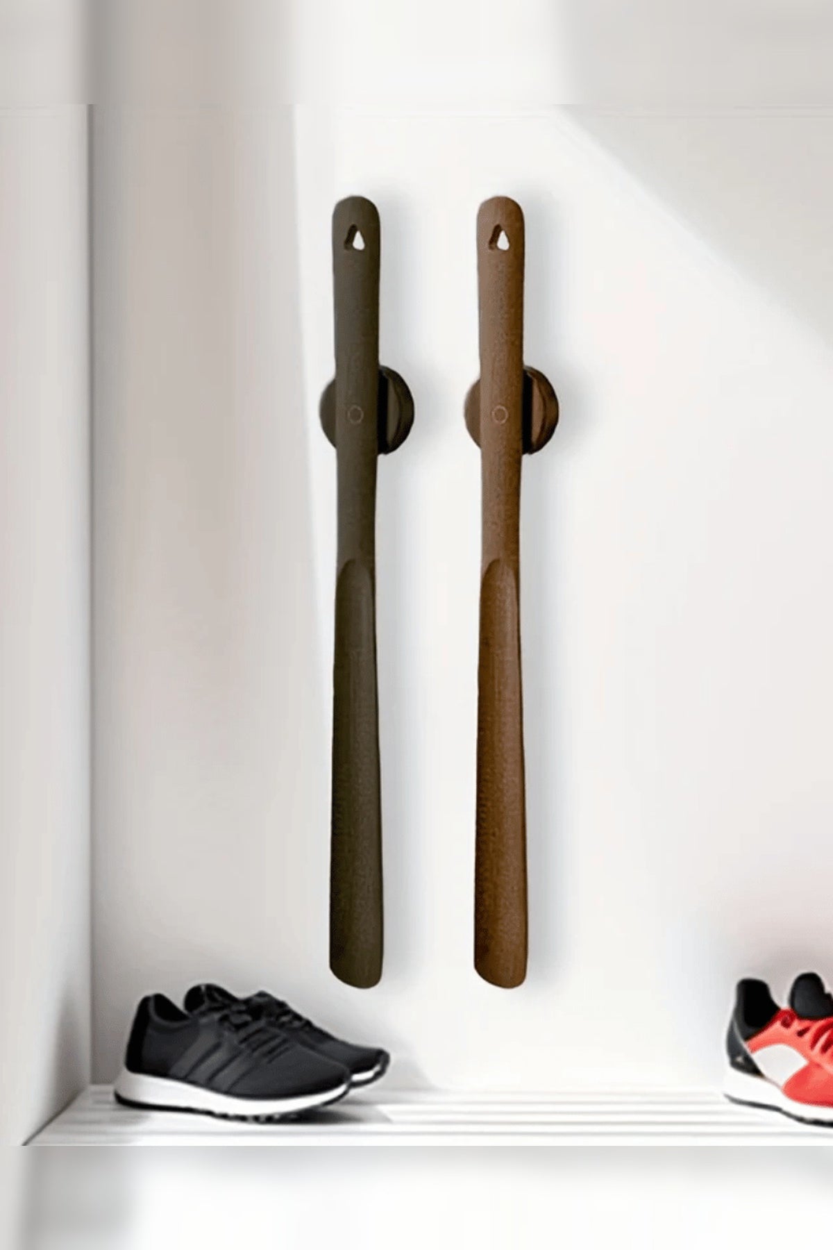 Magnetic Shoe Horn – natural wood design