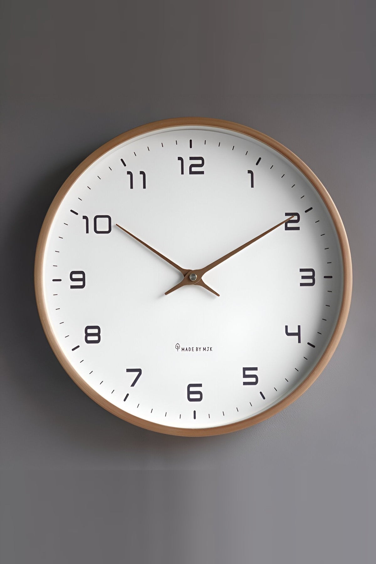Wooden Frame Wall Clock with Silent Movement – No Ticking at Night