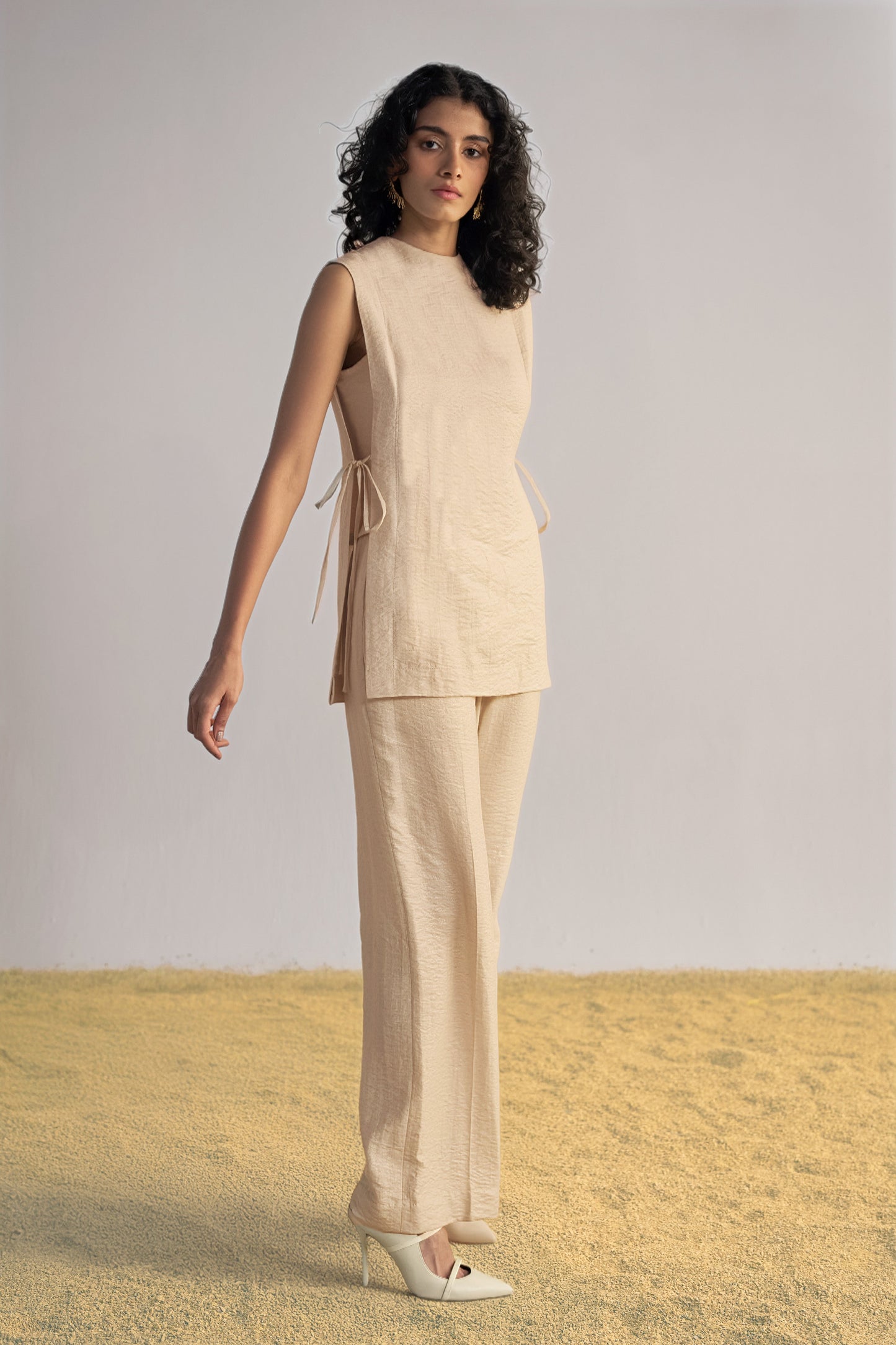 Alora Women's Outfit Silk-Linen Set – Breathable Comfort for Any Occasion 2