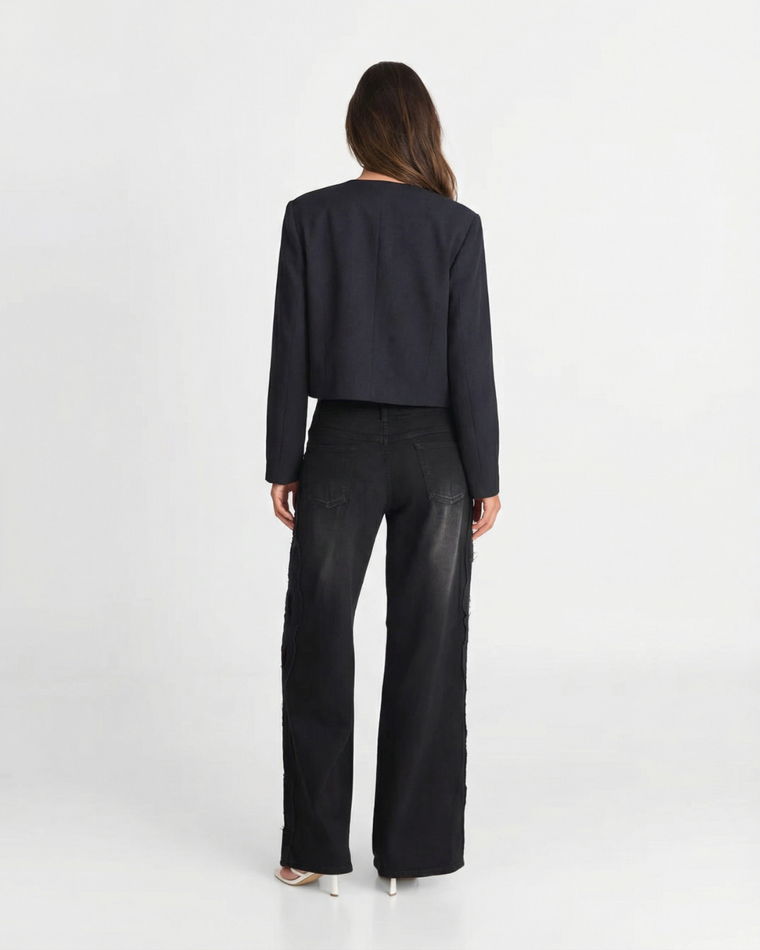 Breezy Cropped Blazer Jacket for Fashion-Forward Women – Stylish Minimalist Design for Versatile Outfits 2