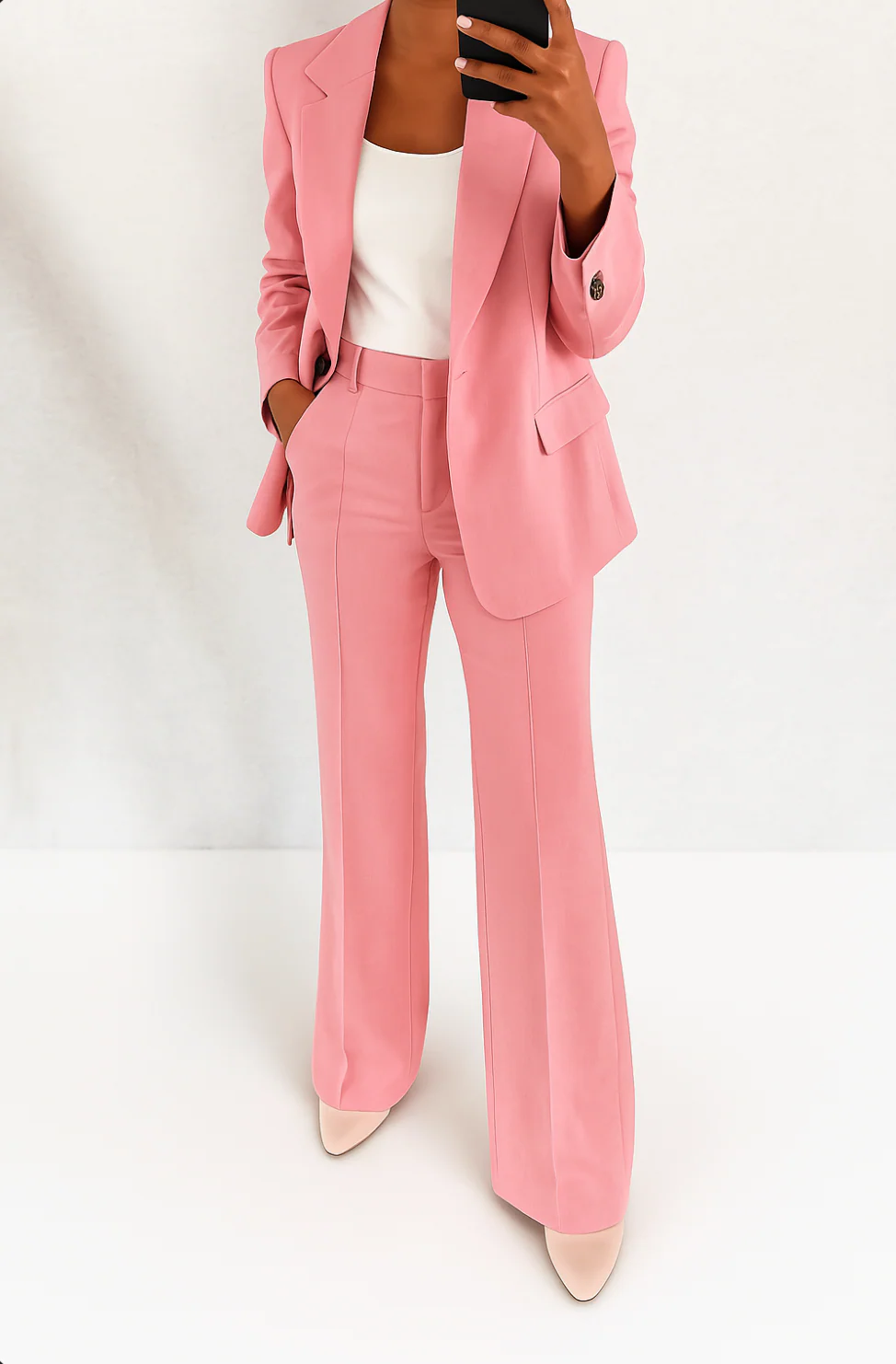 Jora Women's Suit – Tailored Two-Piece Elegance for Versatile Wear 4