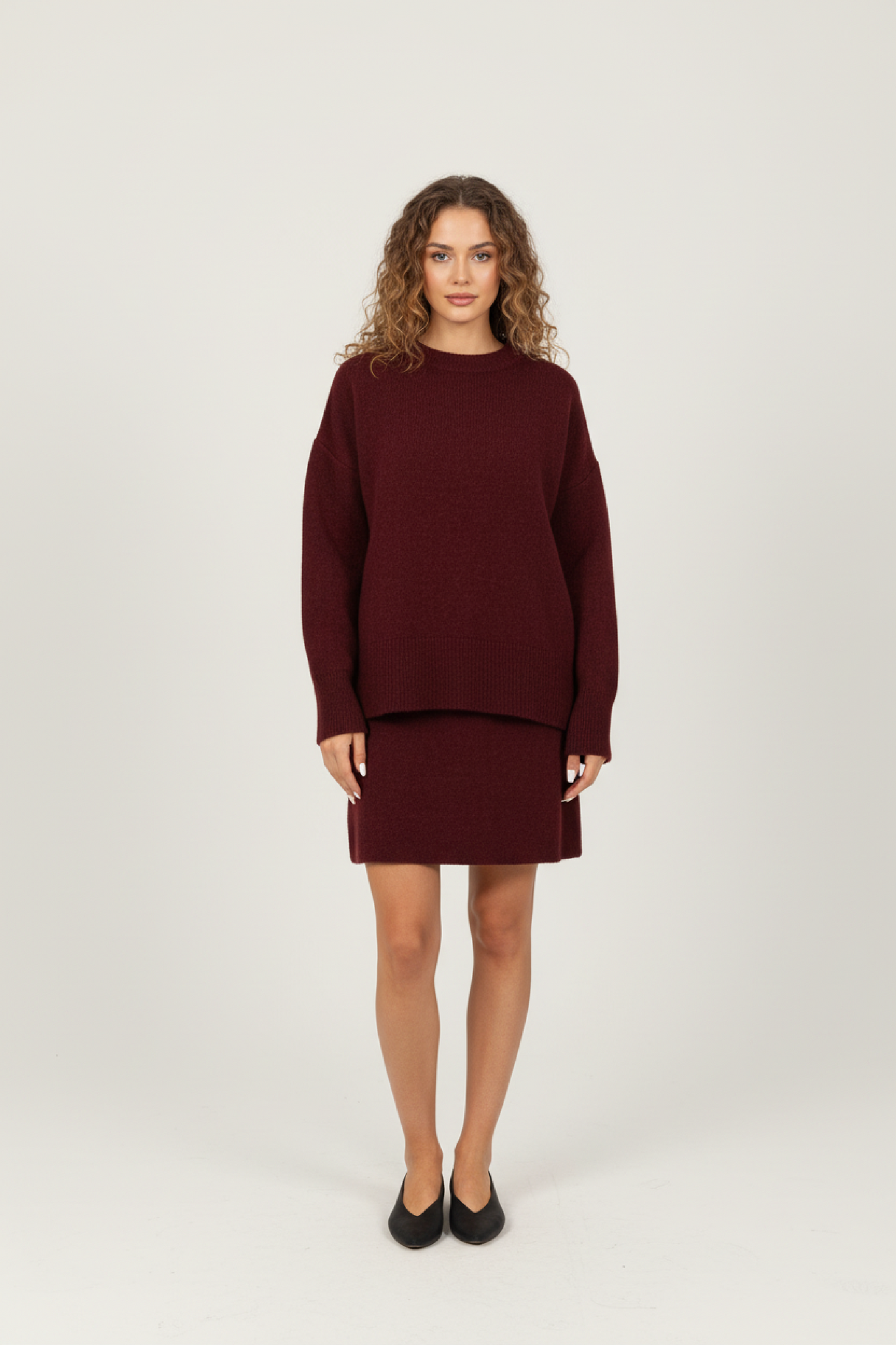 Kira Women's Cozy Sweater and Skirt Set – Elegant Warmth for Any Occasion 1