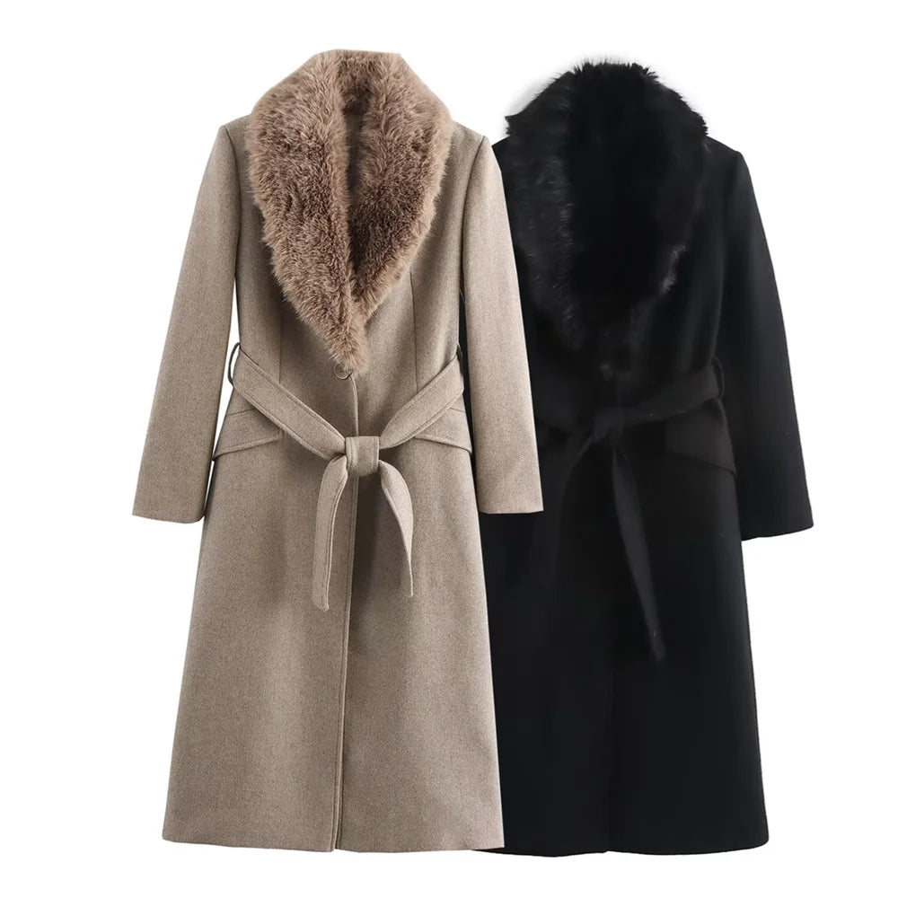 Liora Women's Fur Collar Coat – Stylish Warmth with Functional Pockets 0