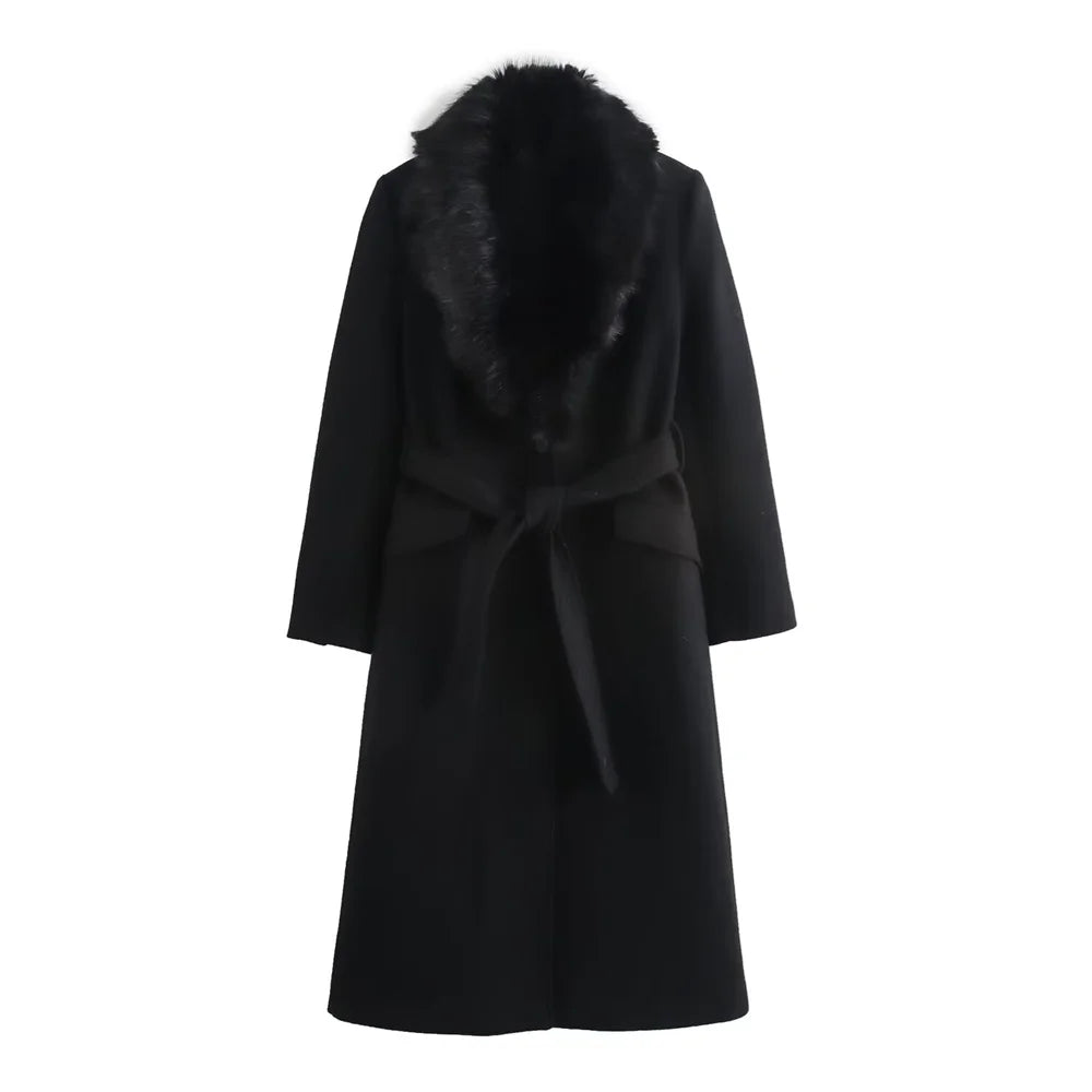Liora Women's Fur Collar Coat – Stylish Warmth with Functional Pockets 1