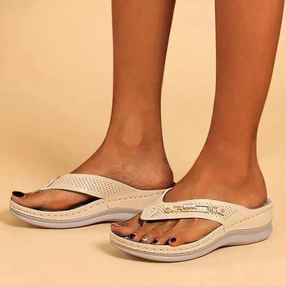 Liora Women's Orthopedic Flip Flops – Stylish Arch Support for Summer Comfort 1