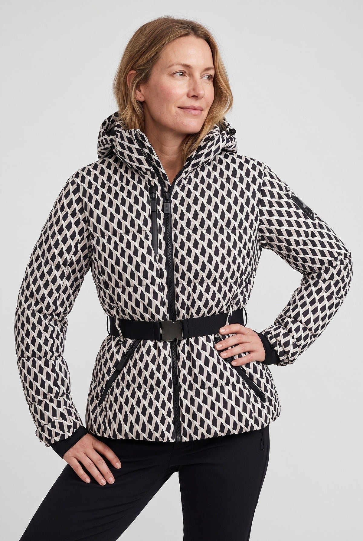 Liora Women's Ski Puffer Jacket – Fitted Design with Removable Belt for Warmth 4