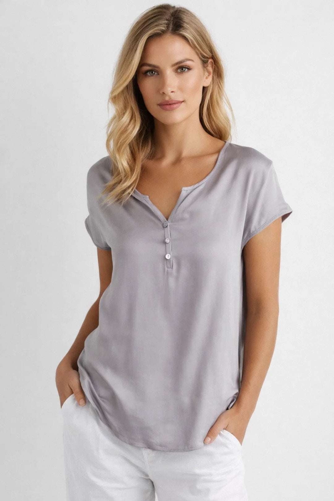 Loma Women's Casual Blouse – Flattering V-Neck for Everyday Elegance 3