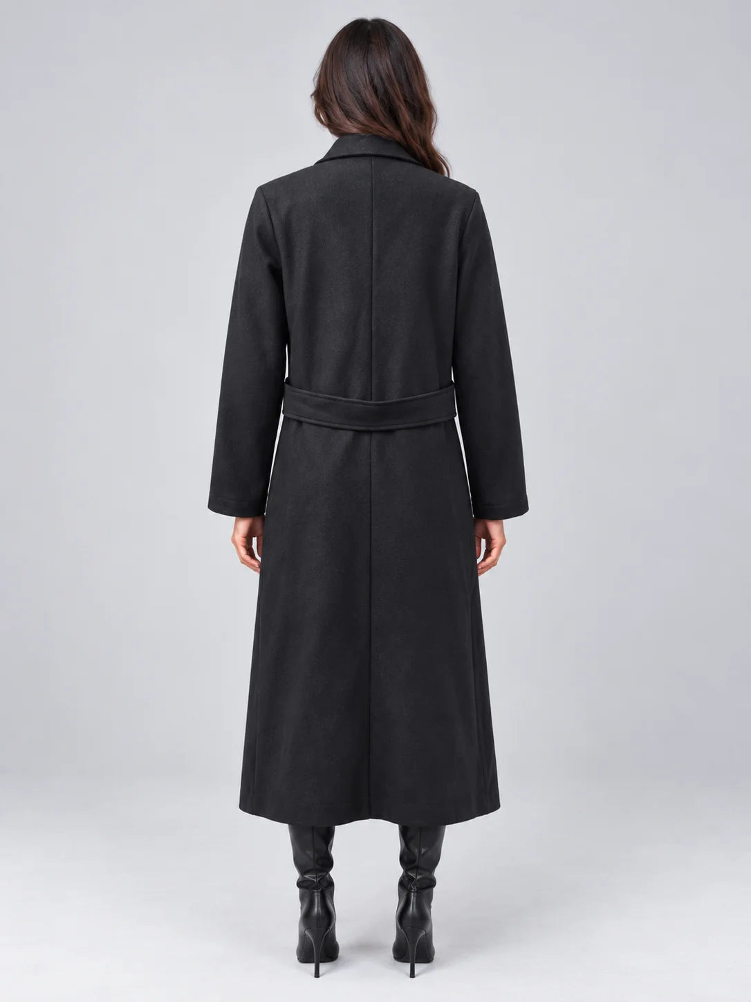 Longline Tailored Women’s Coat – Sophisticated Elegance for Winter Days 1