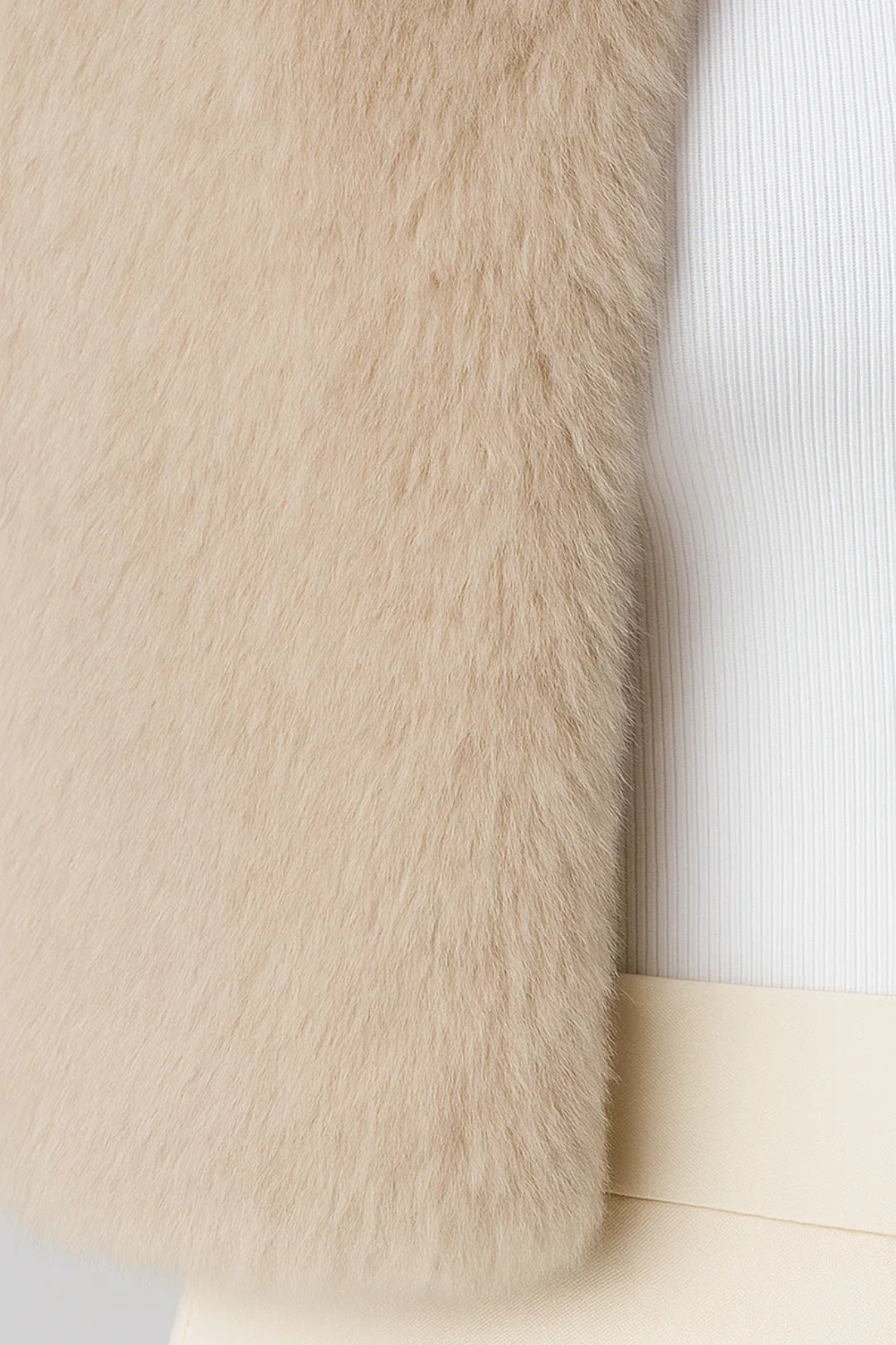 Luma Damen Fluffy Jacke – Elegantes Kurzdesign für Vielseitige Looks 4