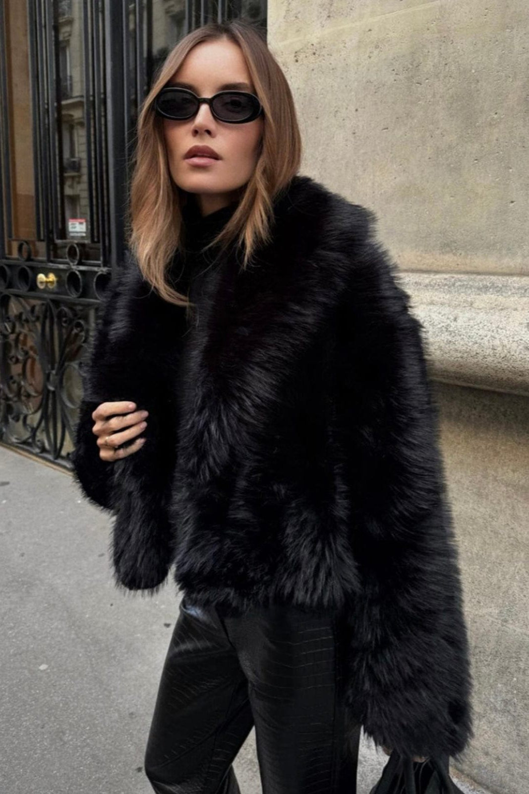 Luna Damenjacke – Elegante Kurzjacke mit Federn für Partys 0