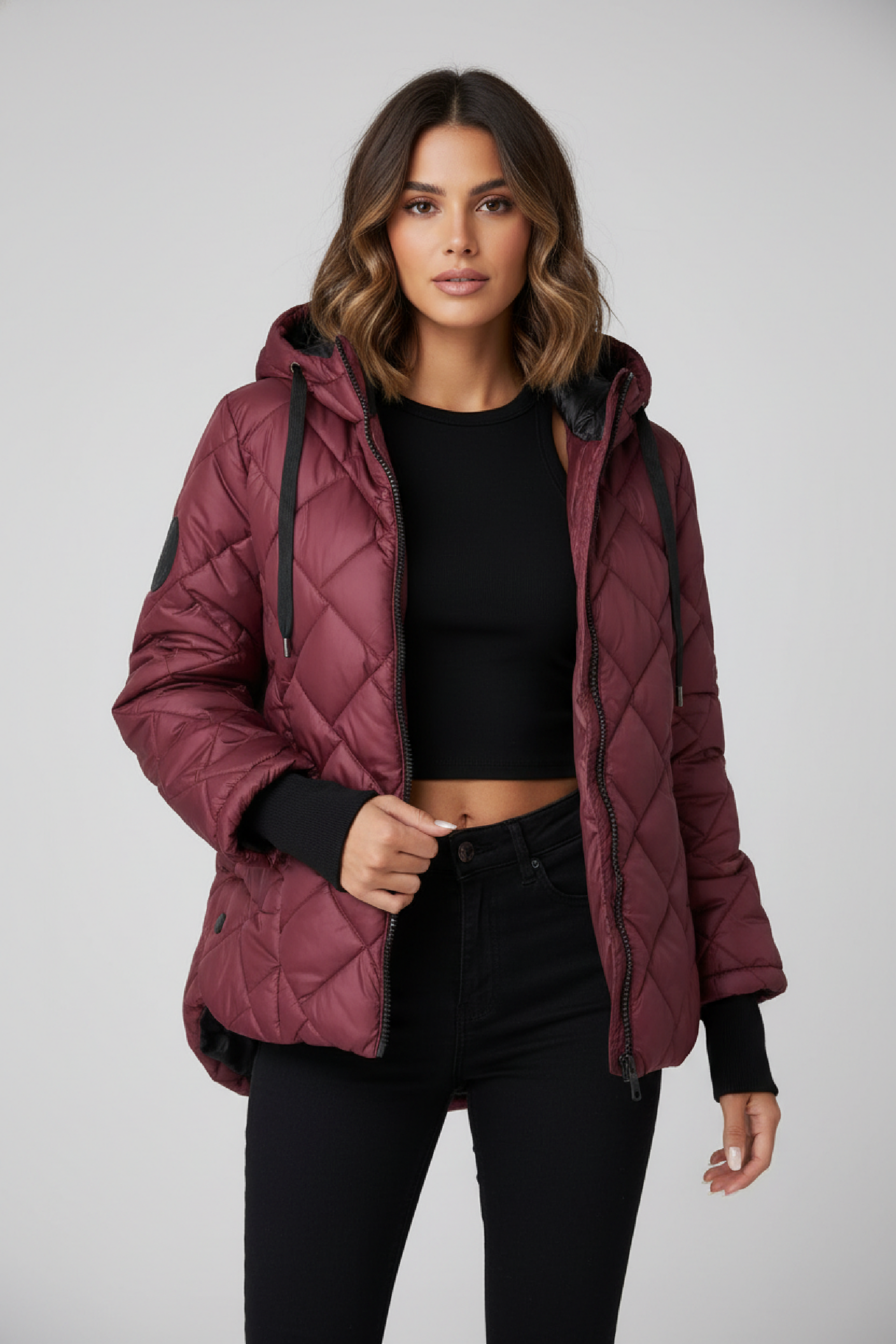 Luna Damenjacke – Glamouröse Partyjacke mit Federn für stilbewusste Frauen 1