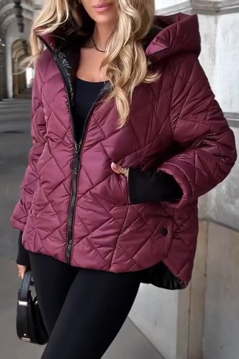 Luna Damenjacke – Glamouröse Partyjacke mit Federn für stilbewusste Frauen 5
