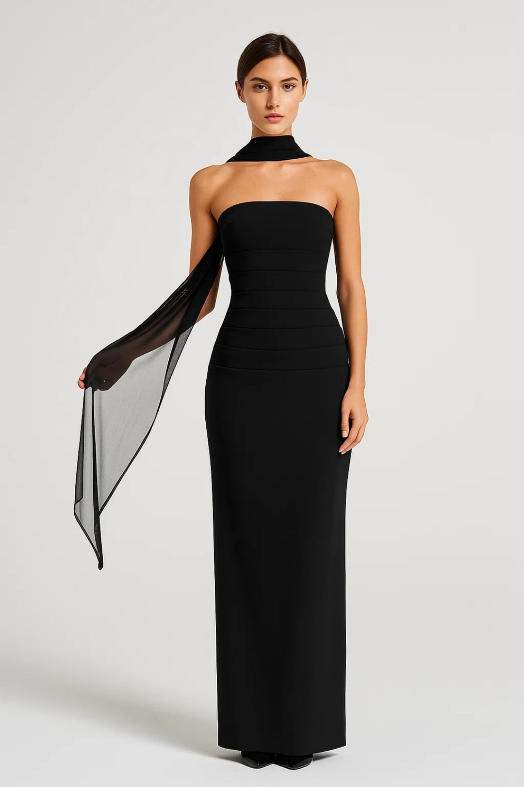Luna Women's Elegant Maxi Dress – Strapless Design for Special Occasions 4