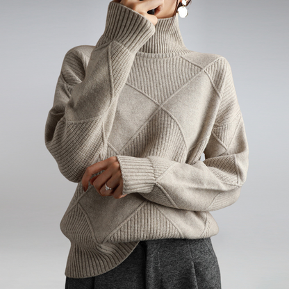 Luxe Women's Cashmere Sweater – Soft Turtleneck for Cozy Elegance 3