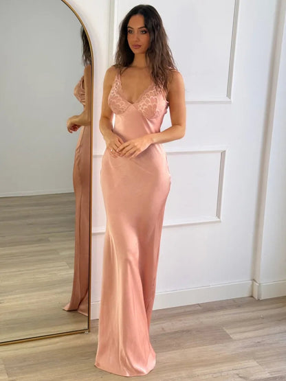 Luxe Women's Elegant Maxi Dress – Lace Detailing for Special Occasions 5