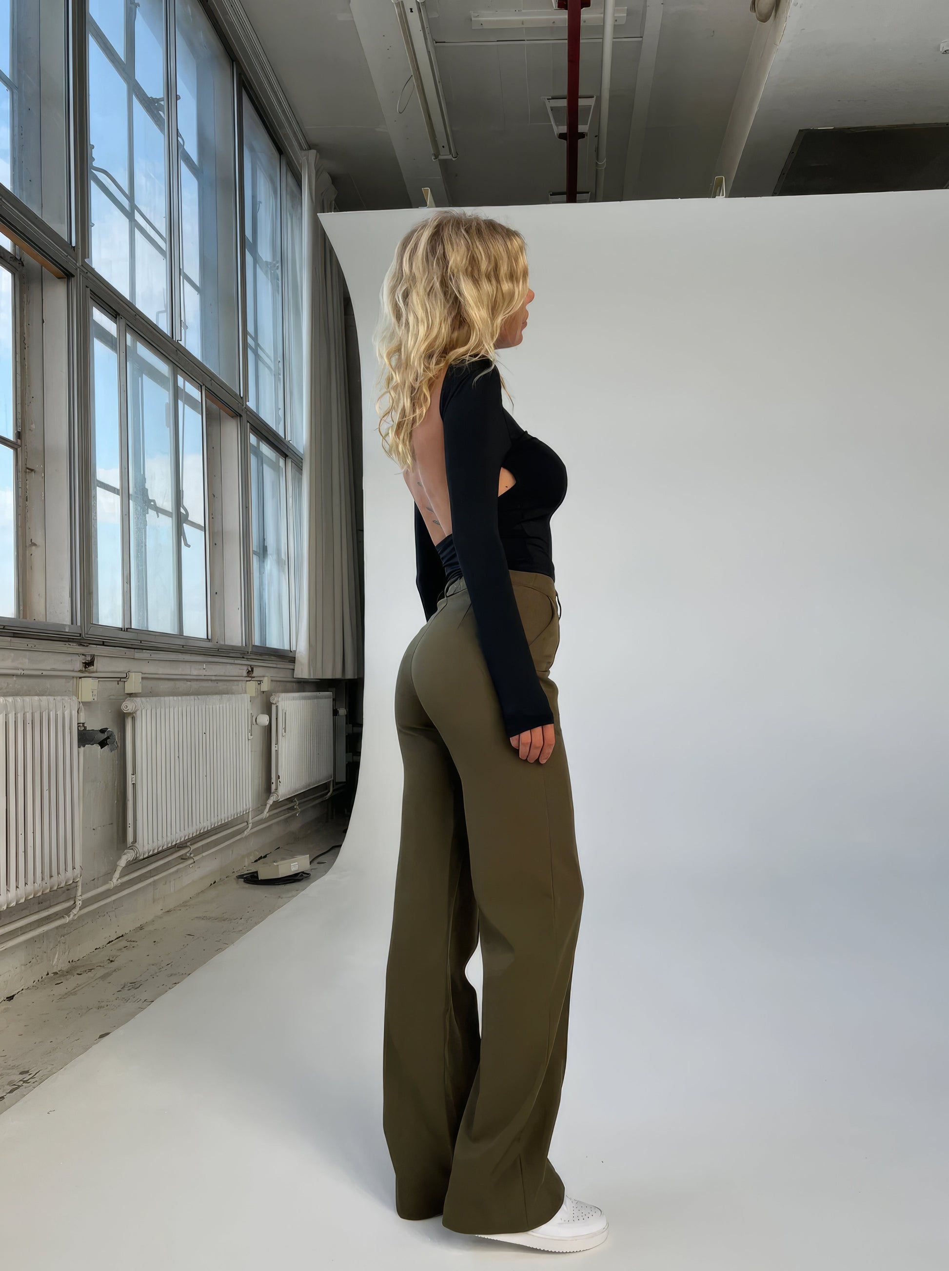 Luxe Women's Wide Leg Pants – Chic Comfort for Any Occasion 5