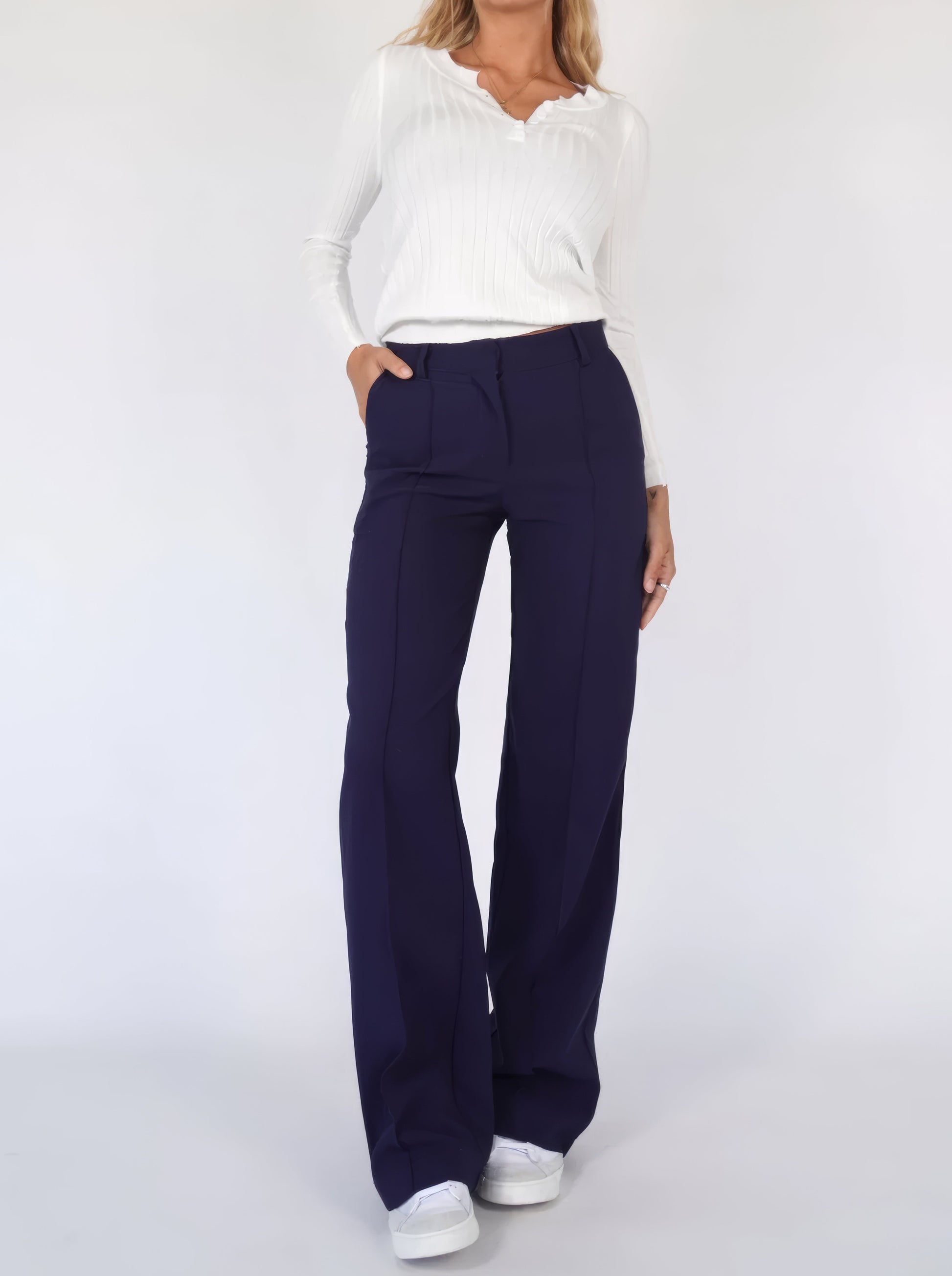 Luxe Women's Wide Leg Pants – Chic Comfort for Any Occasion 9