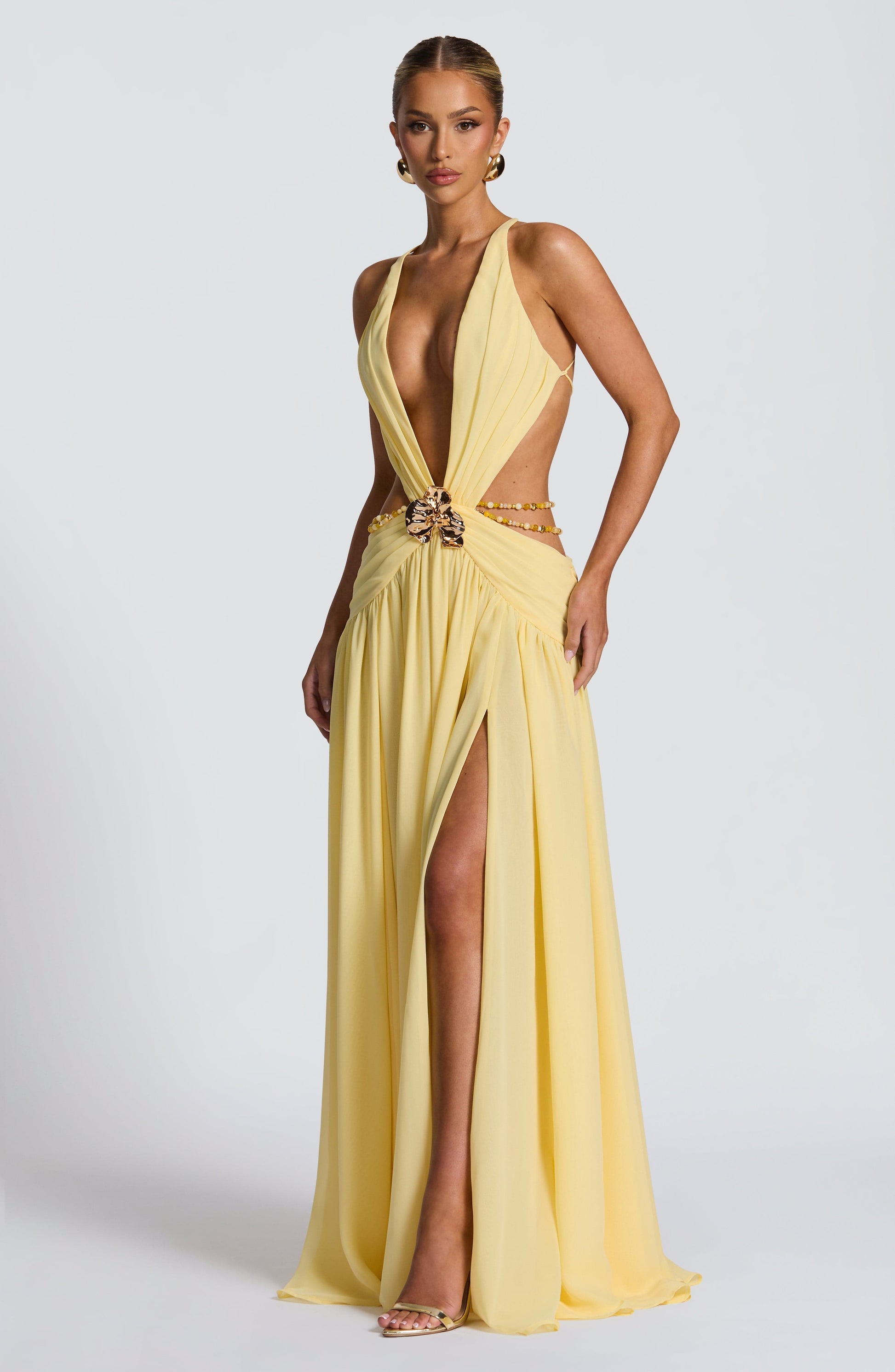 Mireya Women's Maxi Dress – Deep Plunging Neckline for Elegant Evenings 7