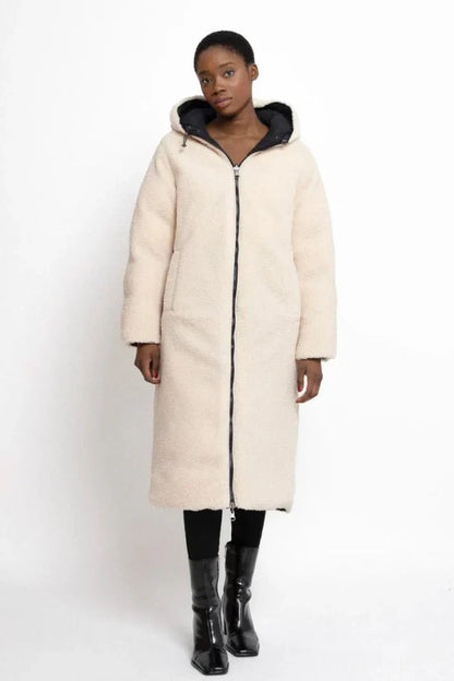 Nora Women's Elegant Reversible Jacket – Modern Style for All Occasions 2