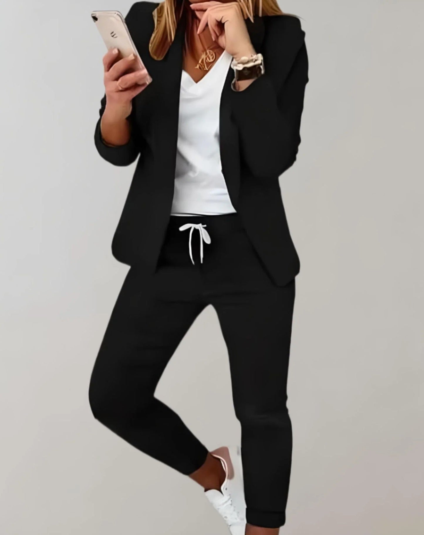 Nora Women's Suit Set – Tailored Jacket and Trousers for Office Elegance 5