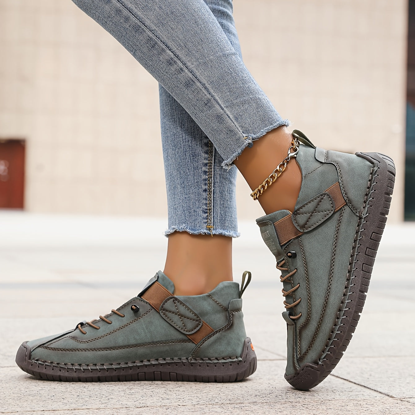 Ravelle Orthopedic Sneakers – Adaptive Comfort for All-Day Support 1
