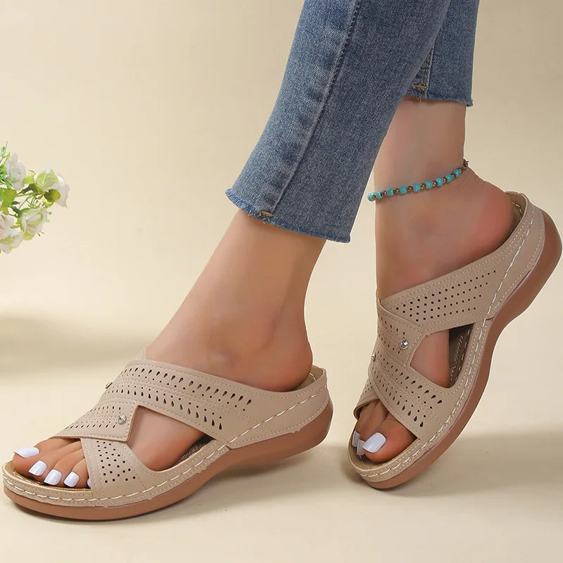 Sarela Women's Orthopedic Sandals – Breathable Support for Everyday Comfort 2