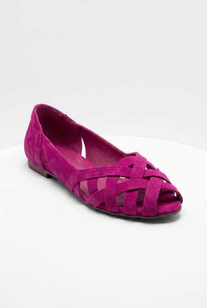 Serella Women's Braided Sandals – Stylish Crossed Straps for All-Day Comfort 1
