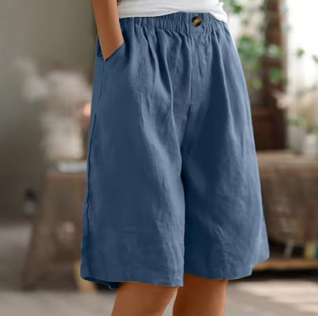 Sona Women's Comfort Shorts – Breathable Fit for Everyday Style 3