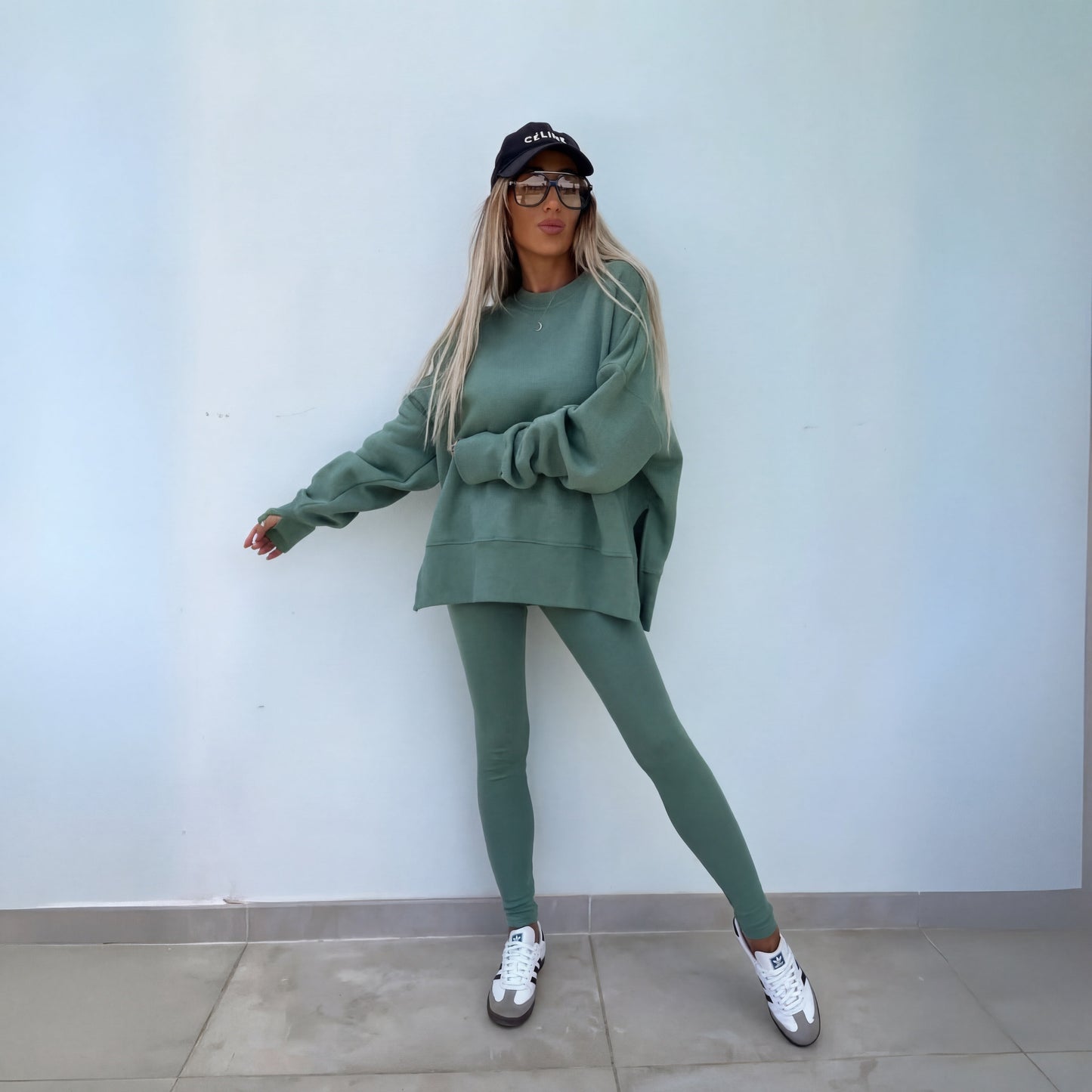 ZACHI Women's Sweatshirt and Jogger Set – Stylish Comfort for Relaxed Days 4