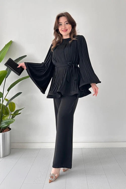 Zestful Elegance Women's Two-Piece Set – Stylish Flared Trousers & Chic Top 8