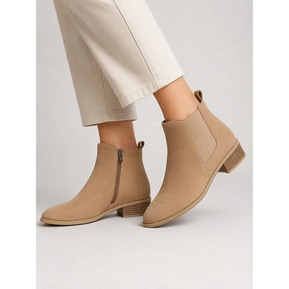 Boots Women - Chelsea Ankle Boots with Pointed Toe and Zip
