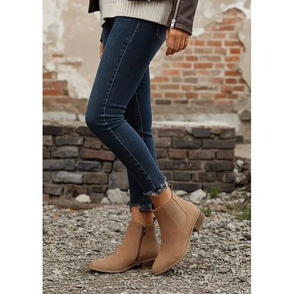Boots Women - Chelsea Ankle Boots with Pointed Toe and Zip