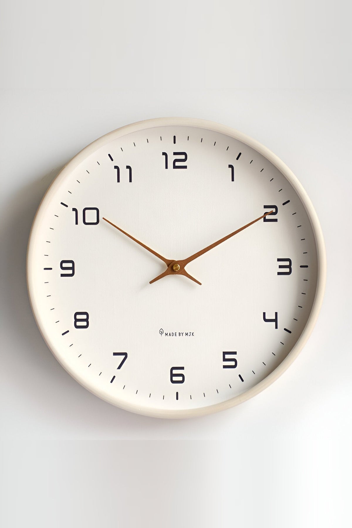 Wooden Frame Wall Clock with Silent Movement – No Ticking at Night