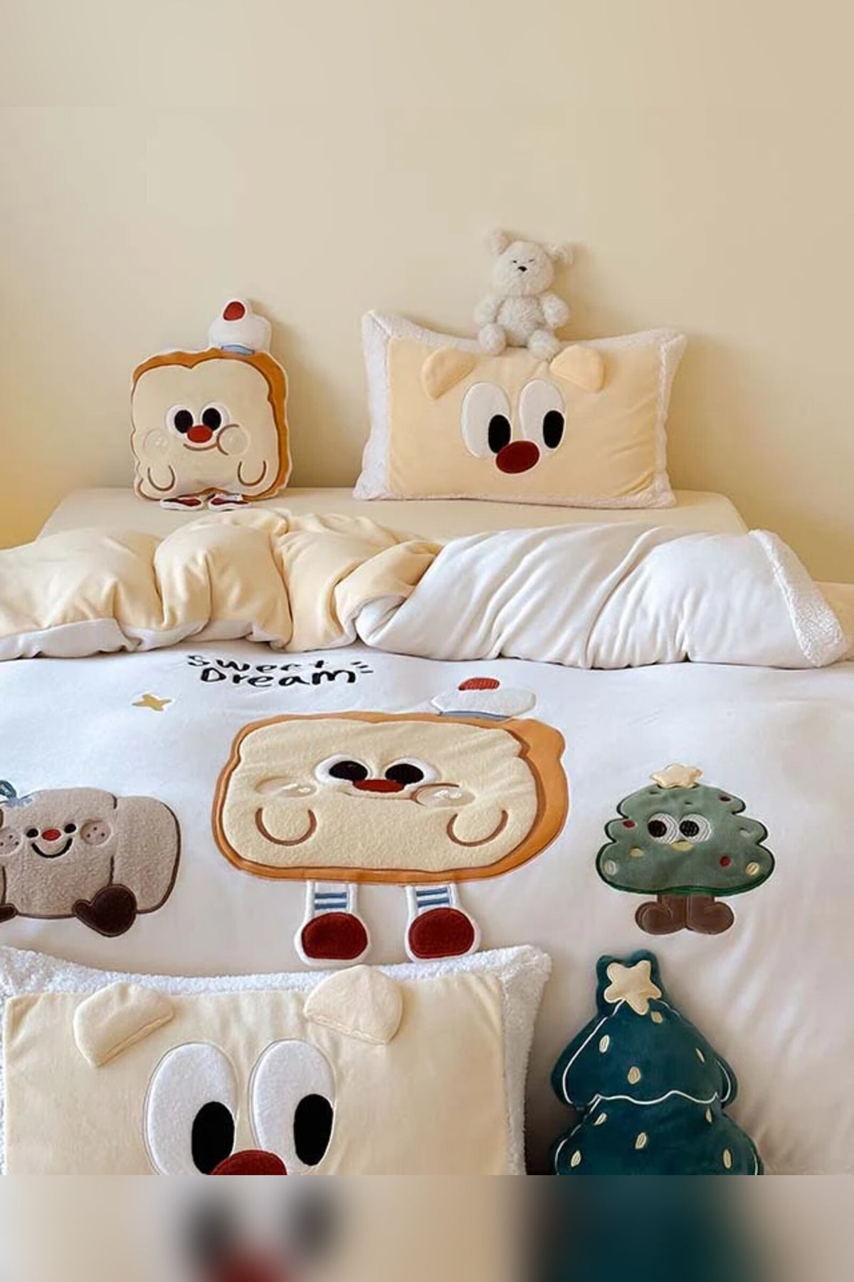 Christmas Bedding Set – 3D festive applications, teddy fleece edges