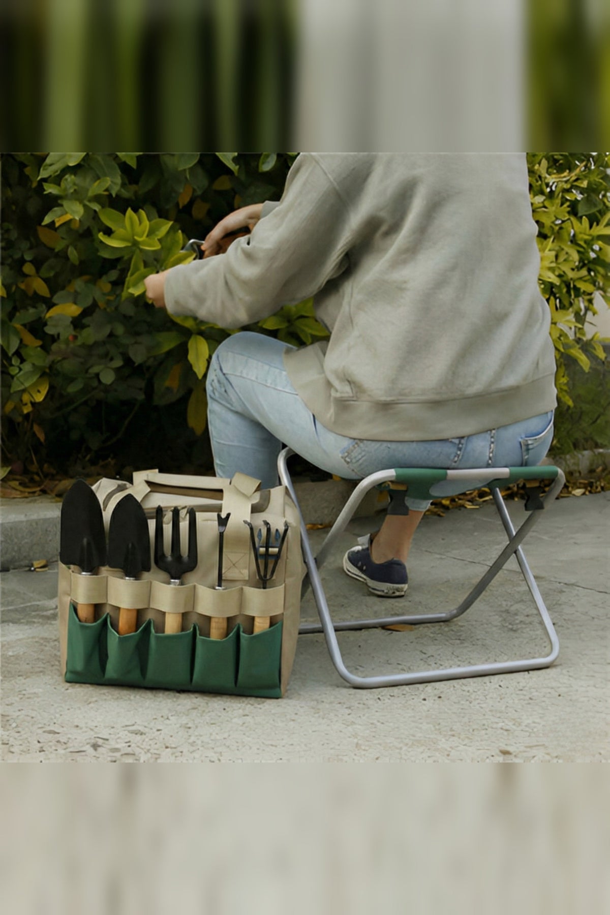 Garden Tool Kit with Folding Stool – Storage Bag and Six Tools