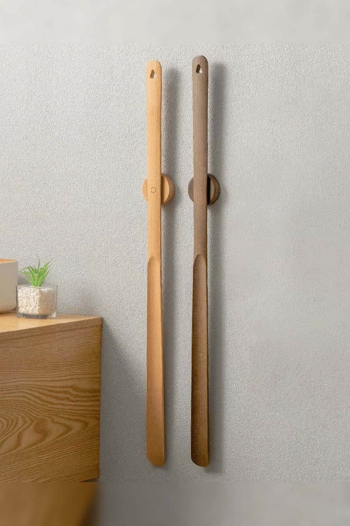 Magnetic Shoe Horn – natural wood design