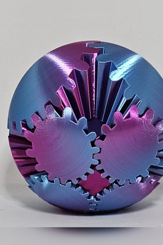 Focus Ball – sensory cube for concentration and stress relief
