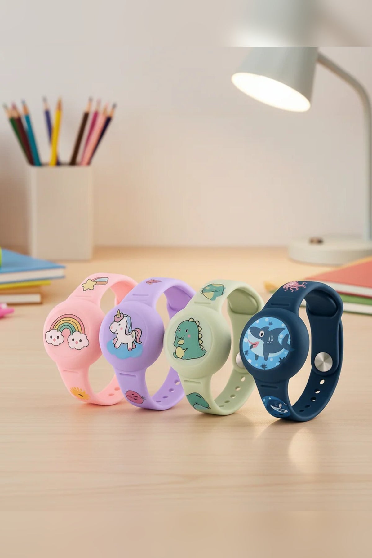 Kids GPS Wristband – colourful, adjustable strap, lightweight