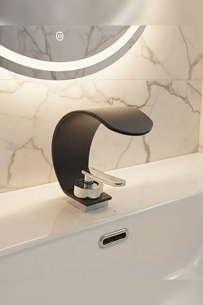 Mirror Waterfall Basin Tap – contemporary, single-hole installation