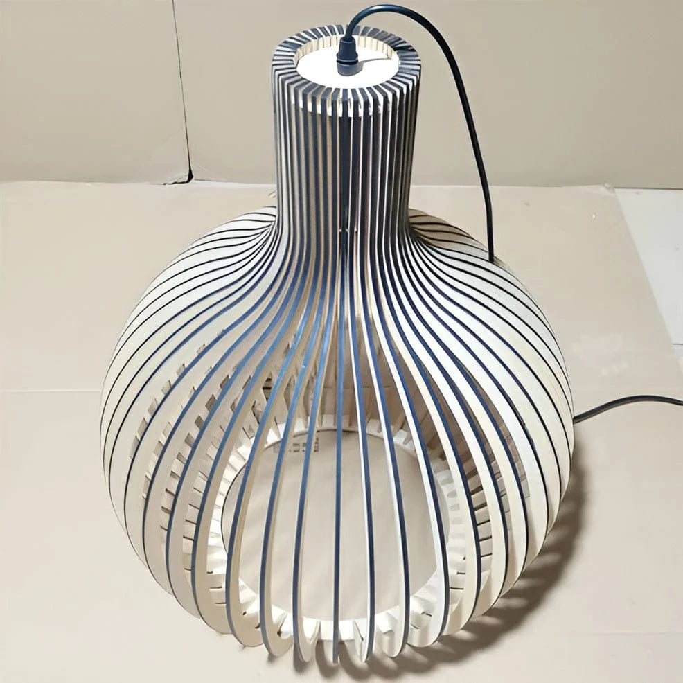 Pendant Light – wooden shade, adjustable height, vintage style
