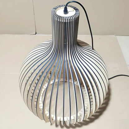 Pendant Light – wooden shade, adjustable height, vintage style