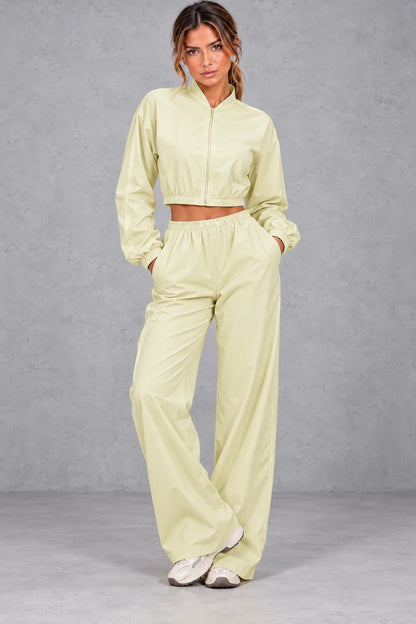 Set Women - Cropped Zip-Up Jacket and Wide Leg Trousers