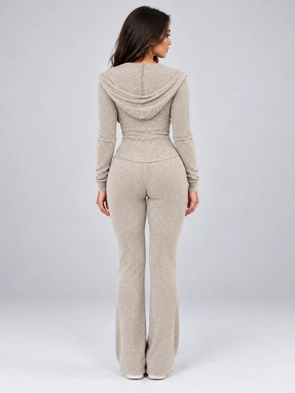 Set Women - Hooded Ribbed Knit with Zip Top and Flared Trousers