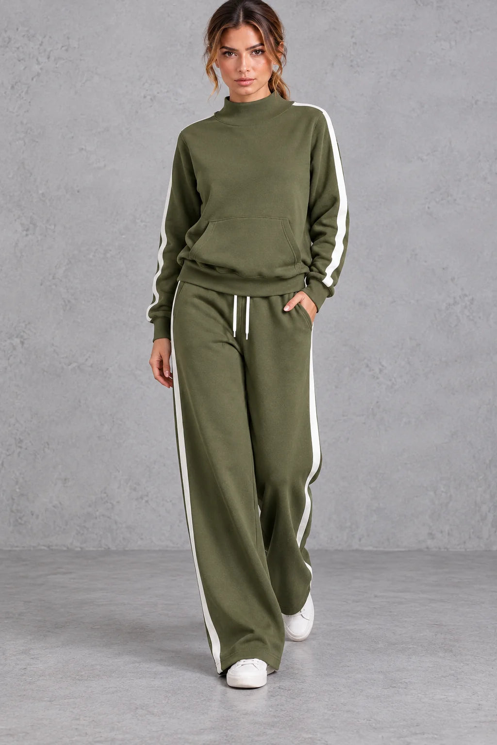 Set Women - Mock Neck Tracksuit with Side Stripes