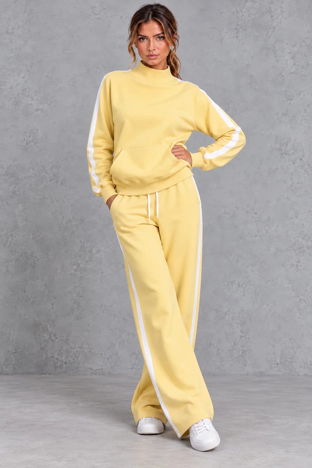 Set Women - Mock Neck Tracksuit with Side Stripes