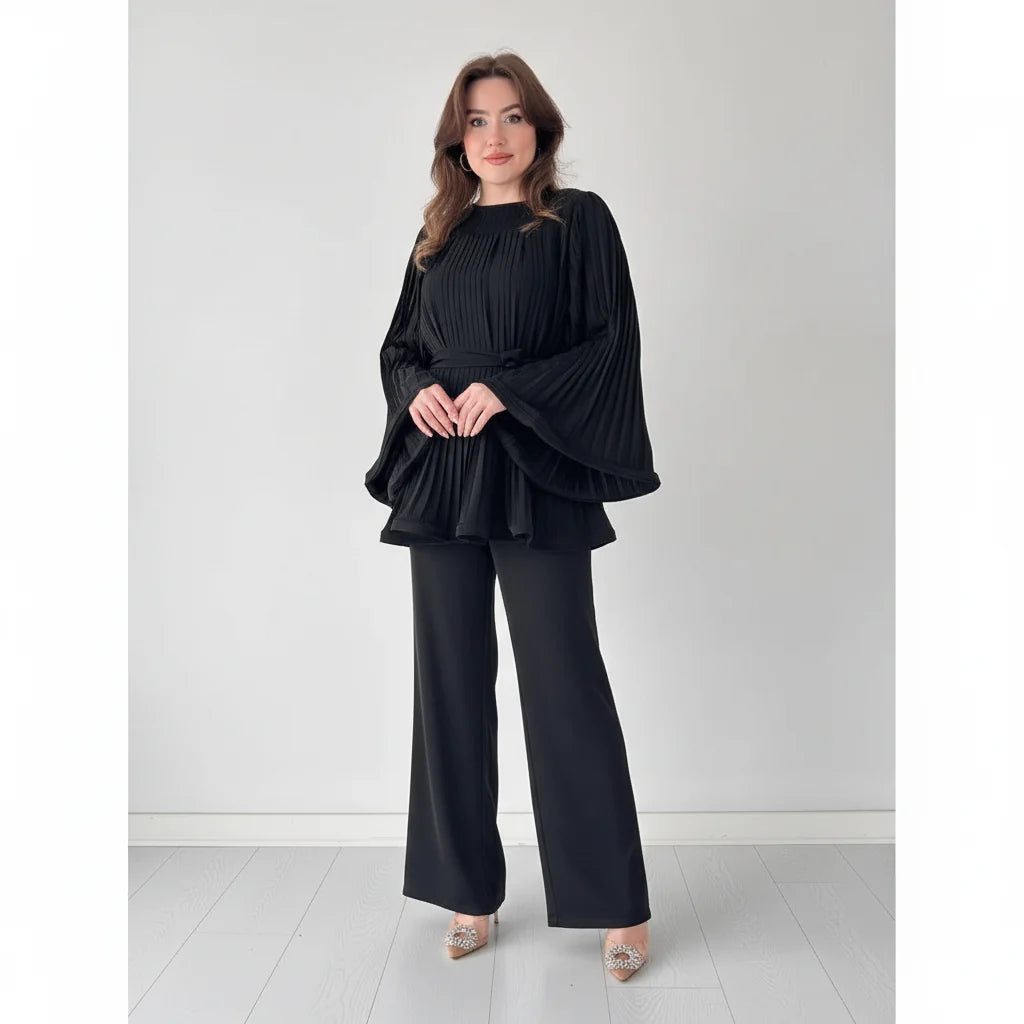 Set Women - Pleated Two-Piece with Wide Leg Trousers